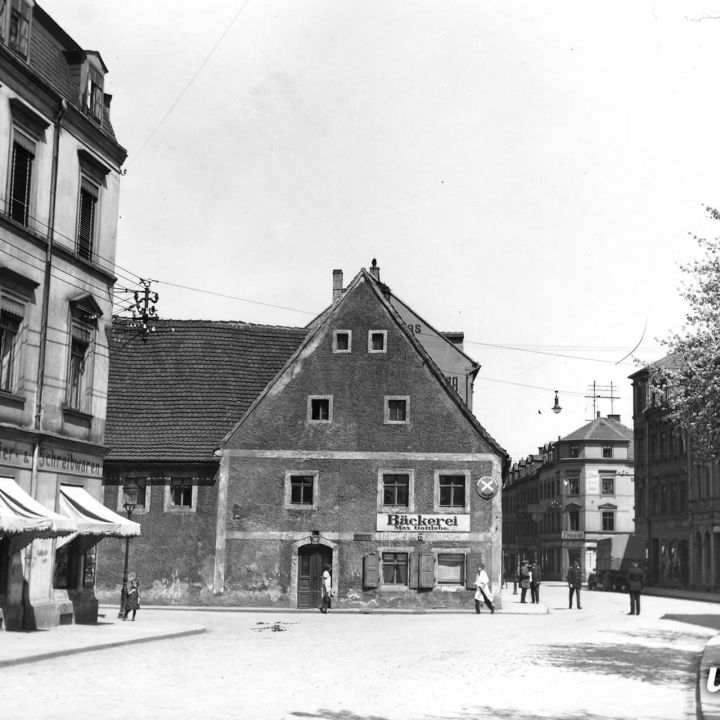 Bahnhofstraße um 1925