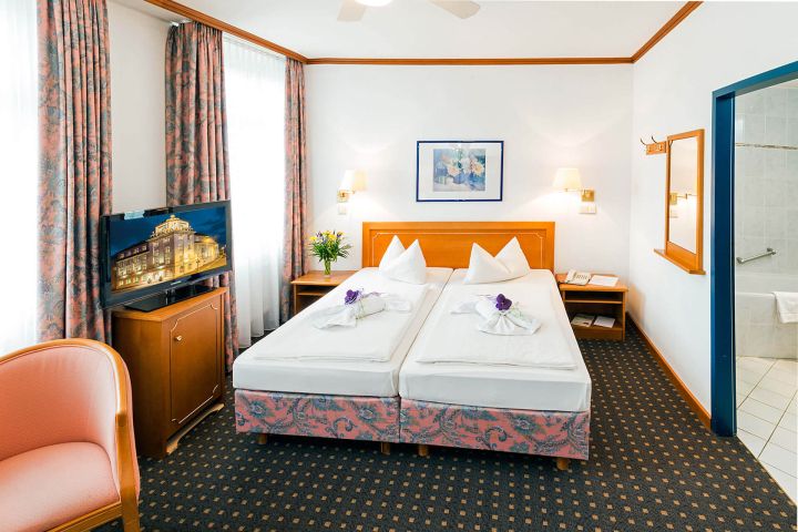 gemütliches Hotelzimmer für zwei Personen