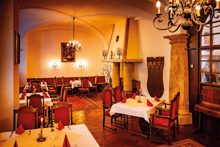 Gastraum Kaminzimmer im Ratskeller Freiberg