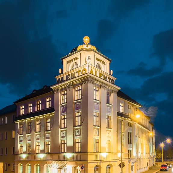 Nachtaufnahme vom HOTEL ALEKTO in Freiberg